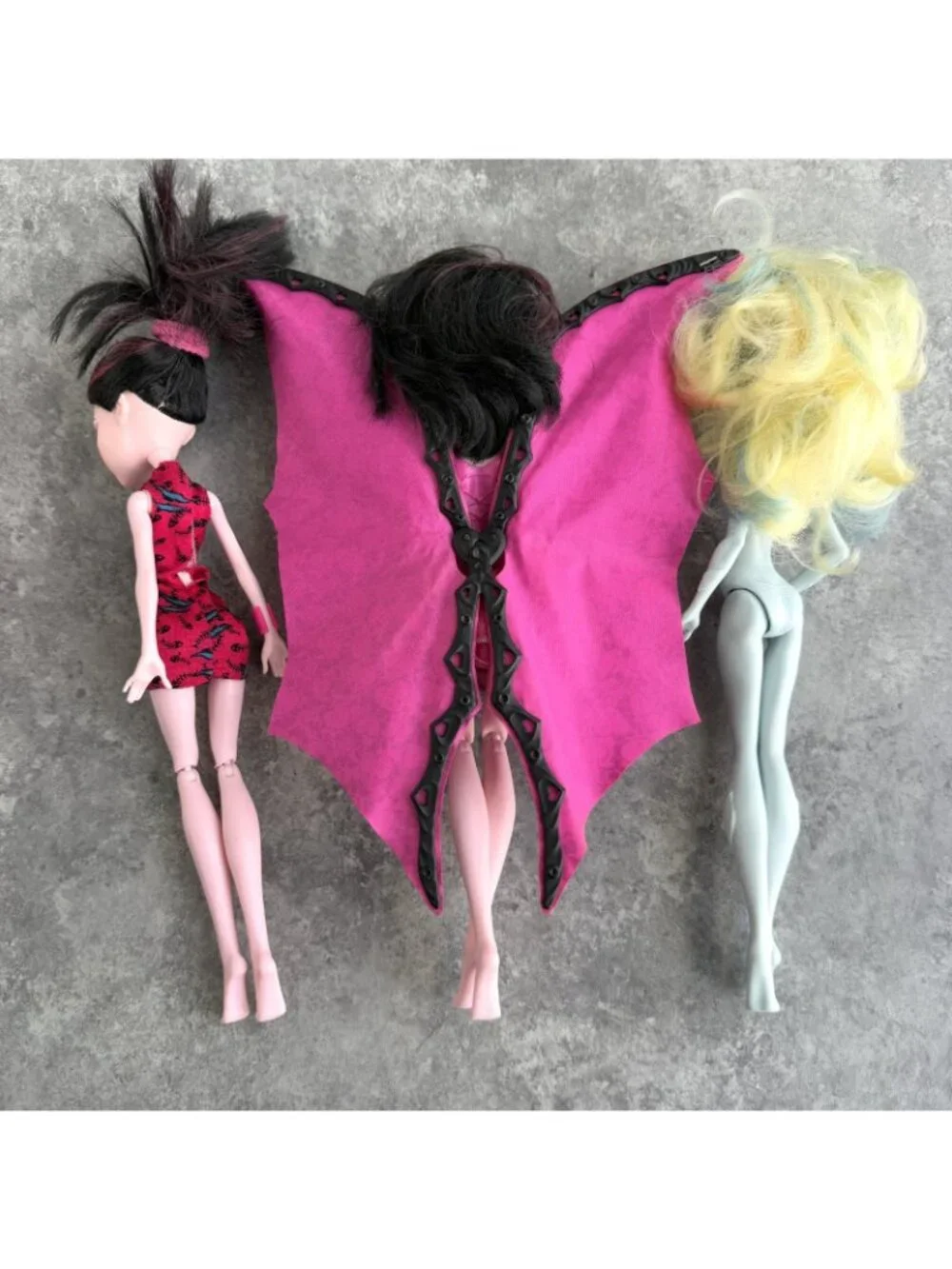 Monster High Draculaura Ghoul To Bat - Frights Camera Action & Lagoona Blue Doll